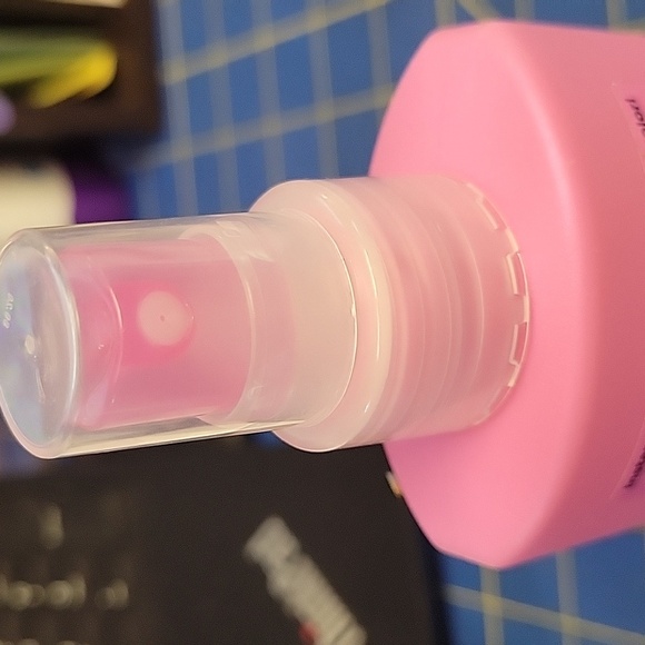 John Frieda Vibrant Shine 3-in-1 Spray 150ml New - Picture 3 of 3